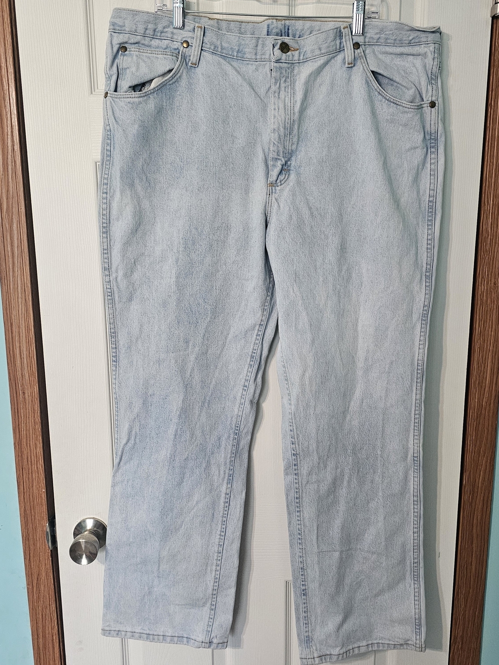 Wrangler Light Blue Relaxed Jeans for Men